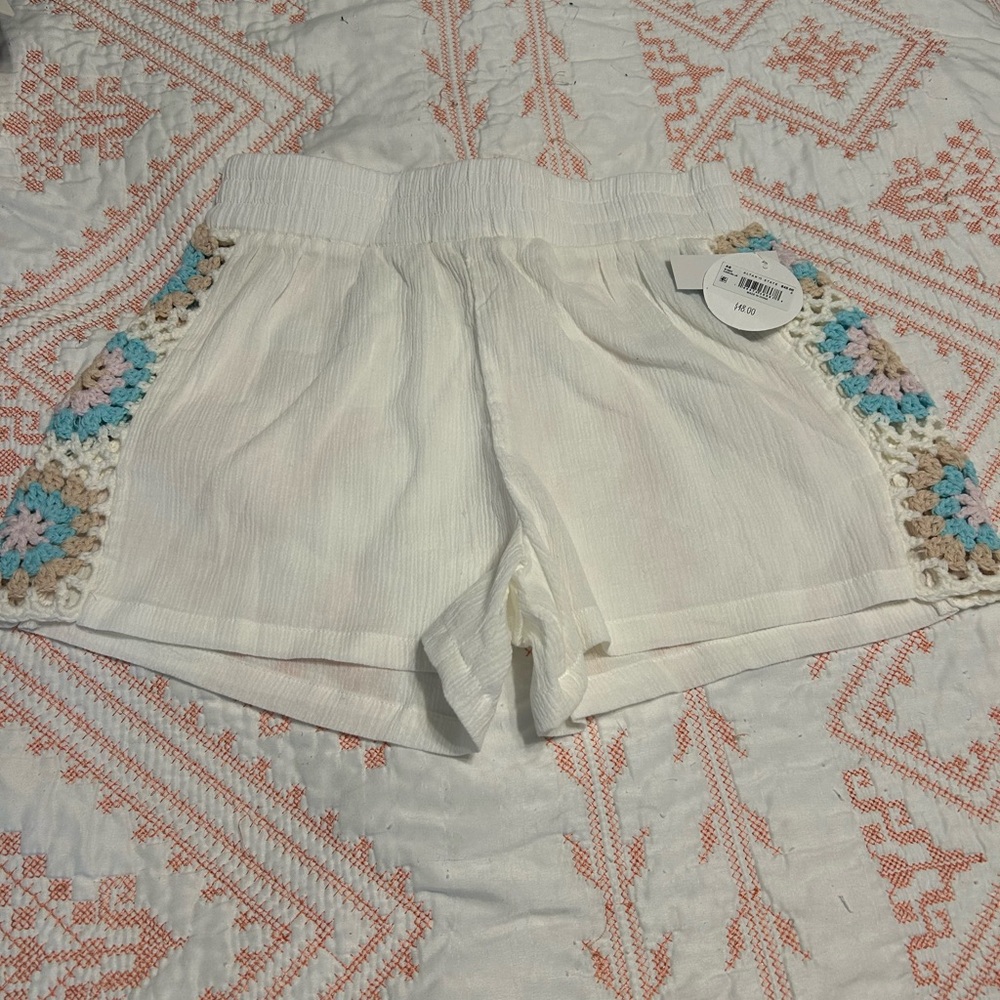Altard State Solene Crotchet Shorts size small